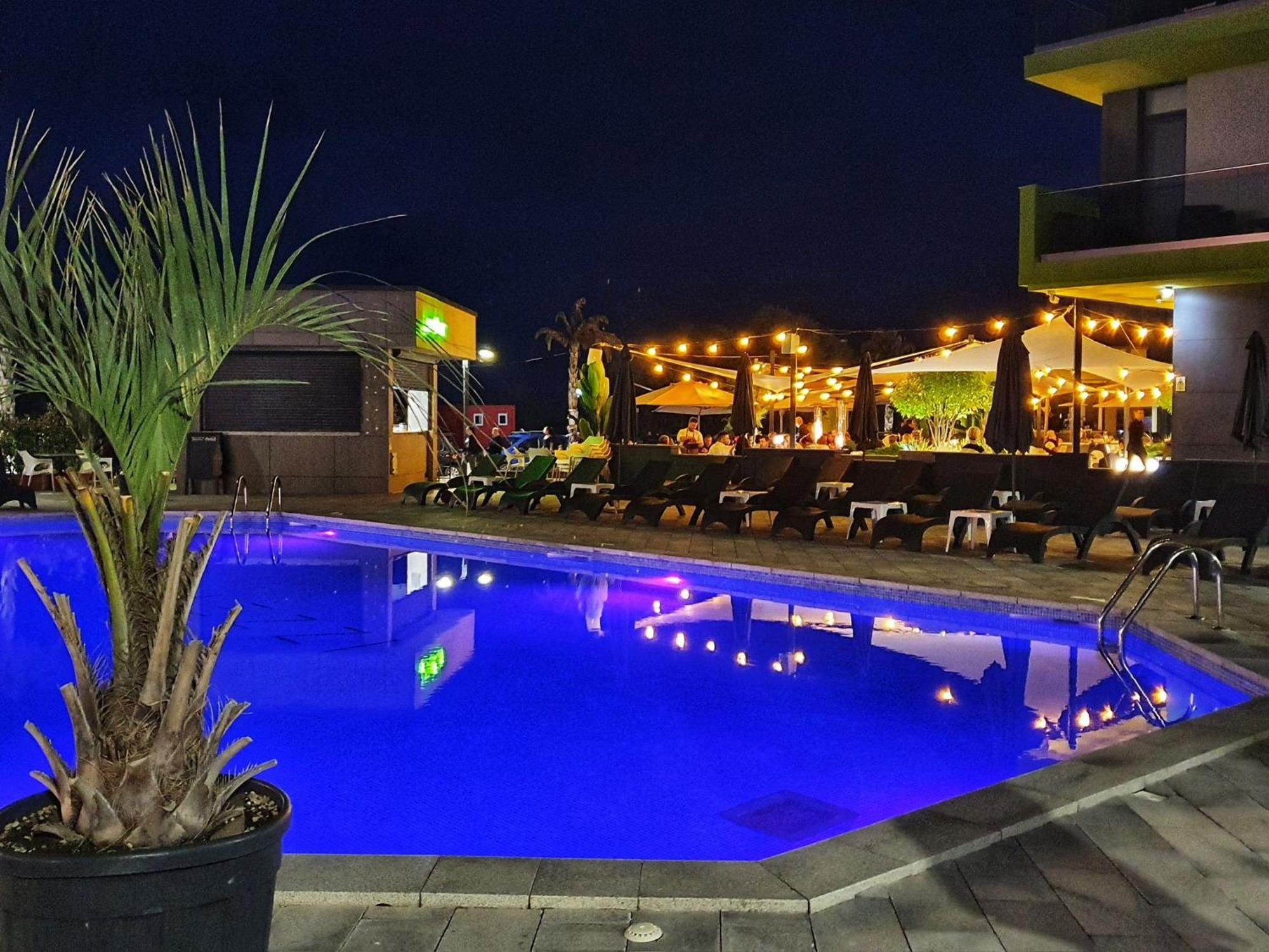 Purple Onyx - Pool & Spa Beach Resort Năvodari Eksteriør bilde
