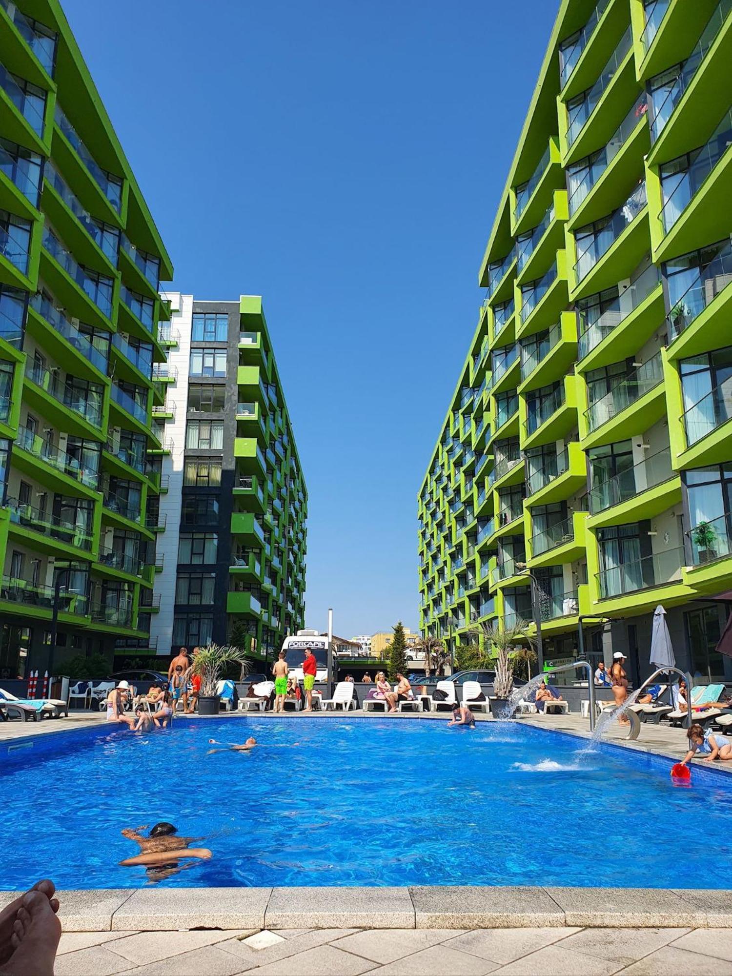 Purple Onyx - Pool & Spa Beach Resort Năvodari Eksteriør bilde