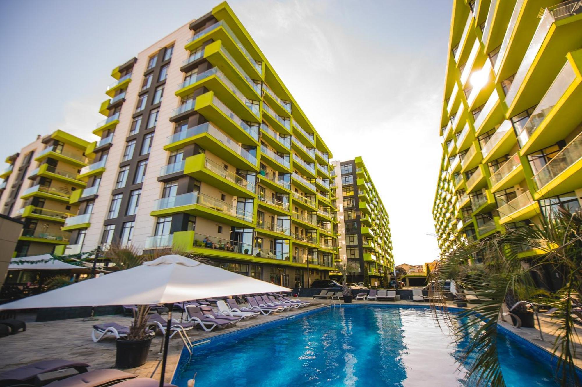 Purple Onyx - Pool & Spa Beach Resort Năvodari Eksteriør bilde