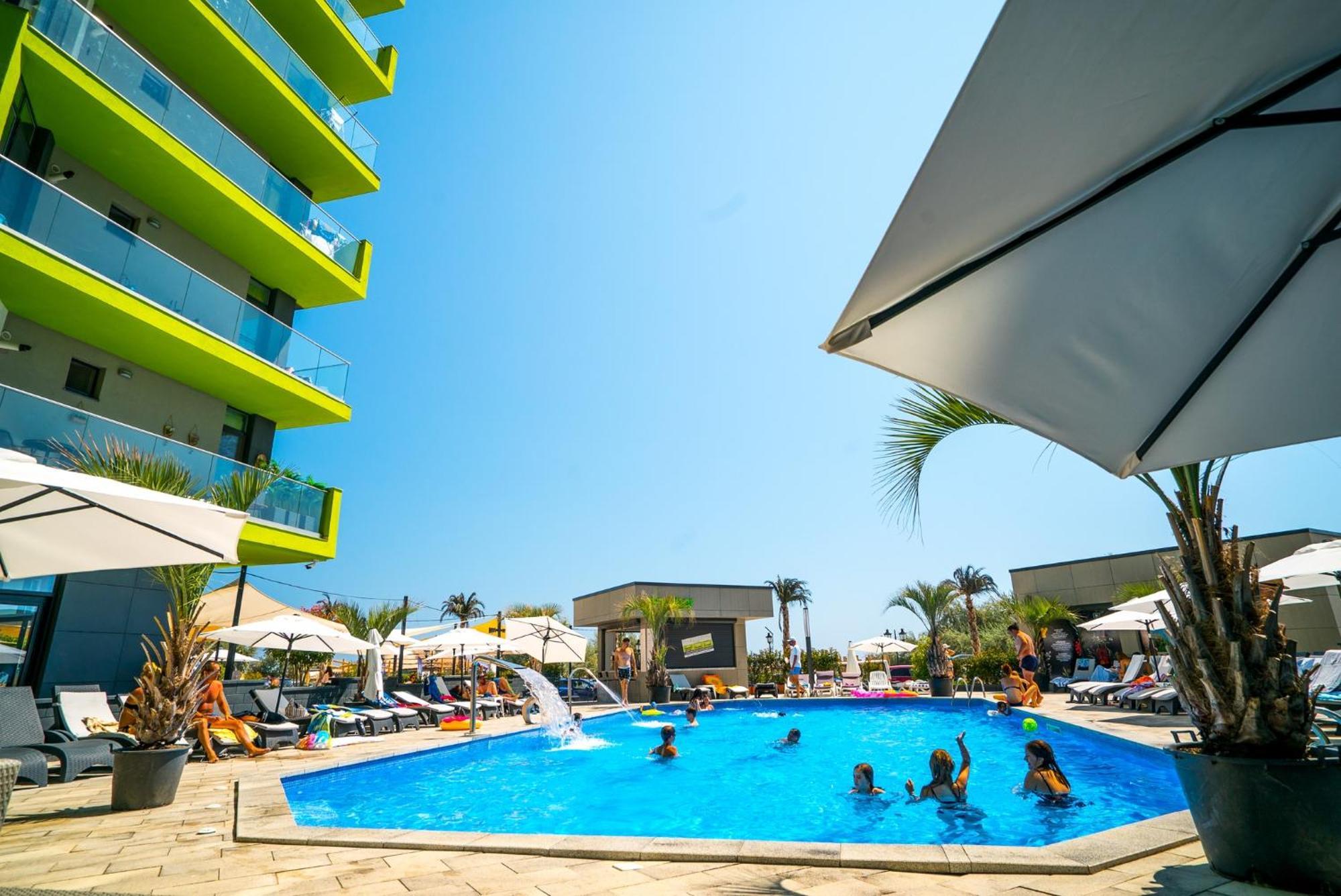 Purple Onyx - Pool & Spa Beach Resort Năvodari Eksteriør bilde