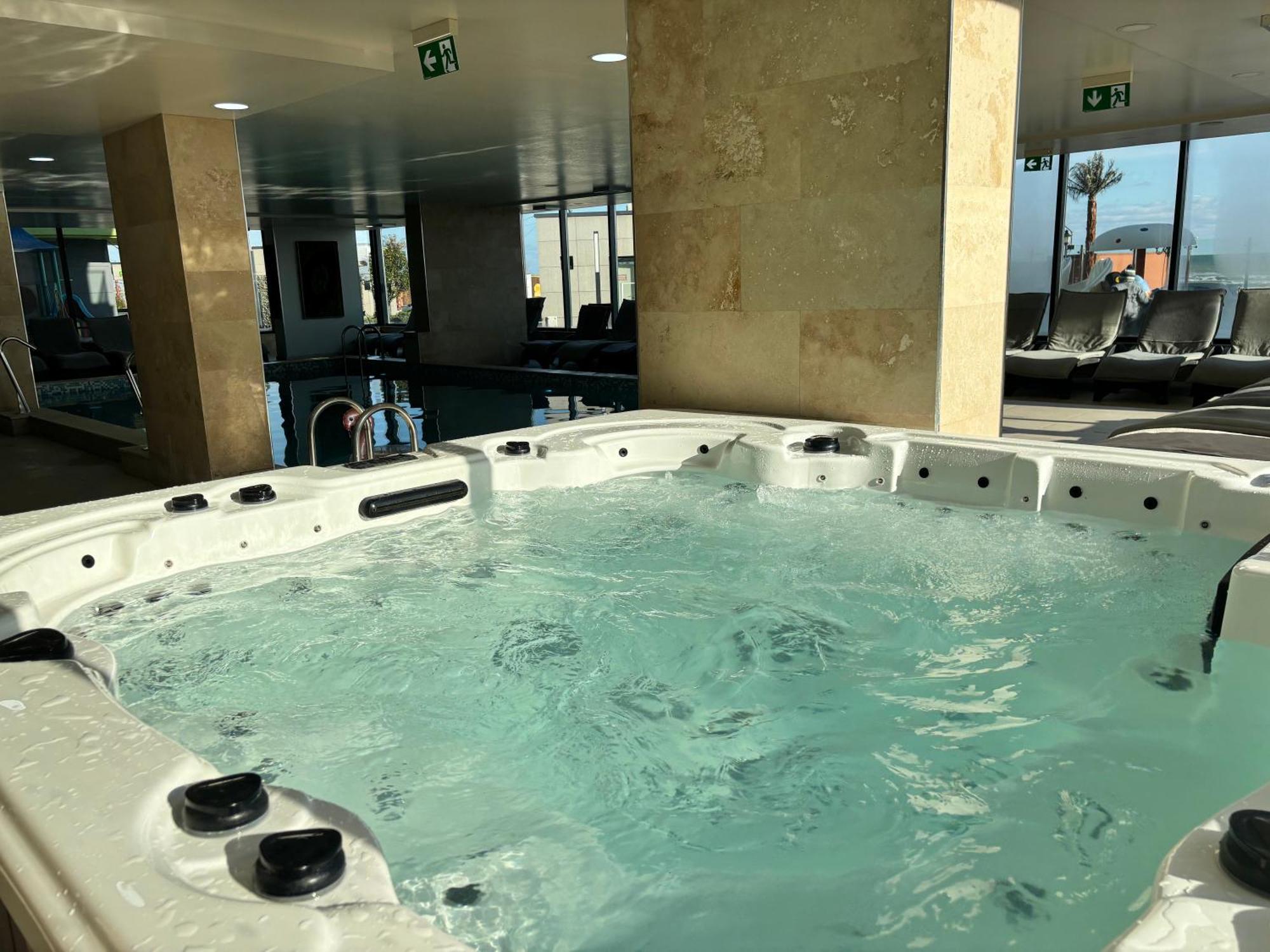 Purple Onyx - Pool & Spa Beach Resort Năvodari Eksteriør bilde